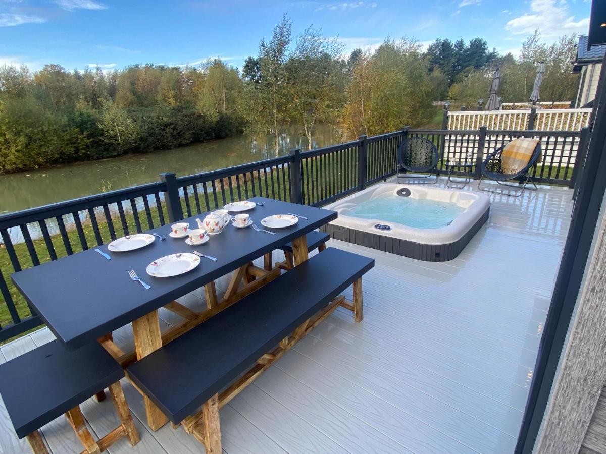 Lakewood Retreat Woodhall Spa Εξωτερικό φωτογραφία